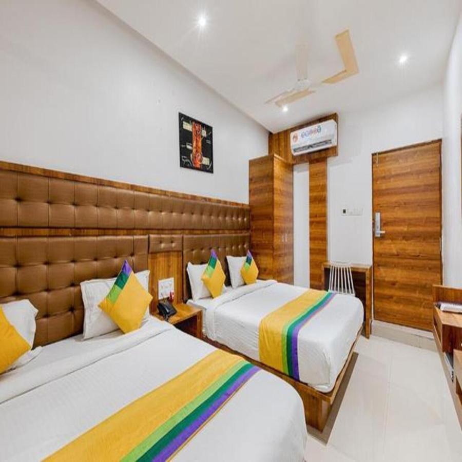 Hotel Riva International Goregaon- Near Nesco Mumbai Exterior photo