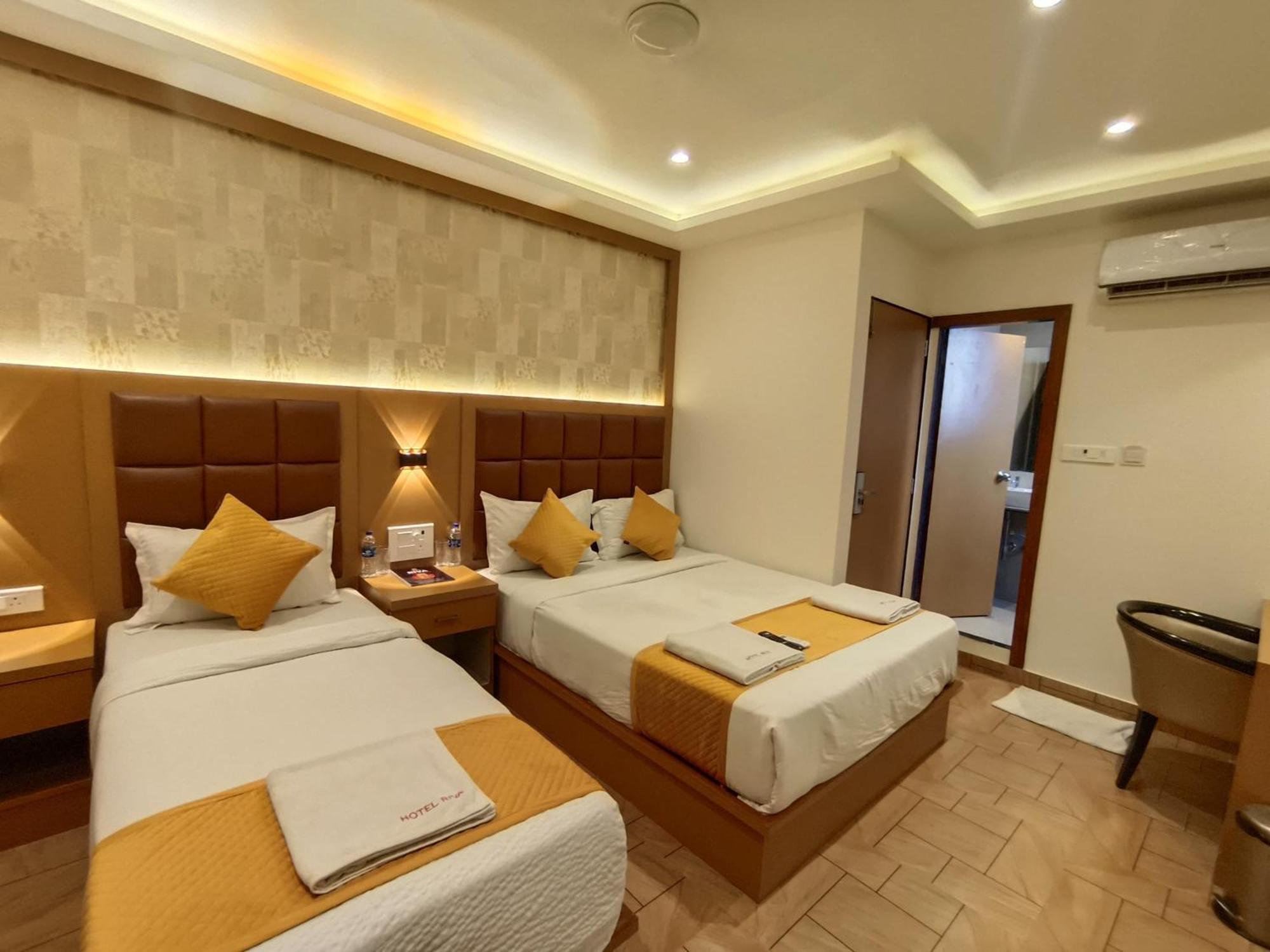 Hotel Riva International Goregaon- Near Nesco Mumbai Exterior photo